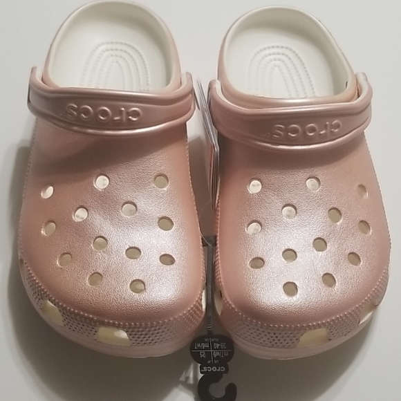 rose gold crocs